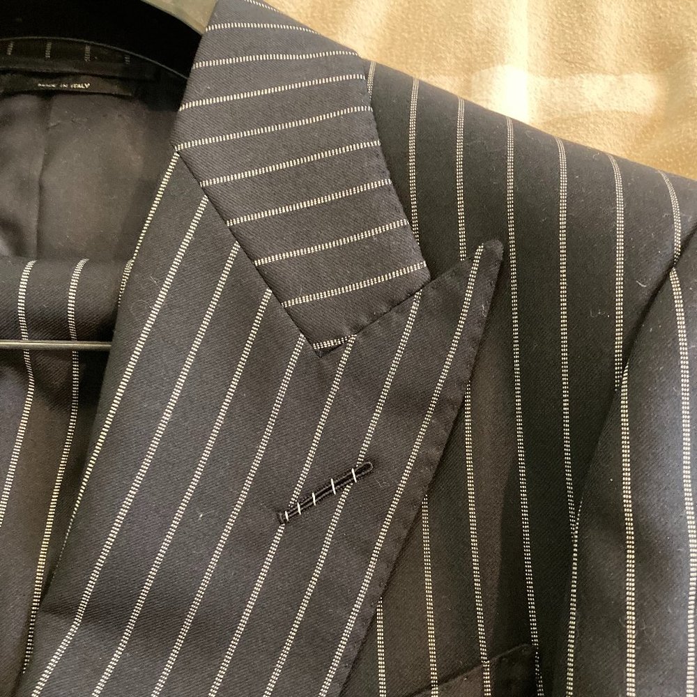 Tom Ford Navy 2-Piece Pinstripe Suit - 46 (36 USA)